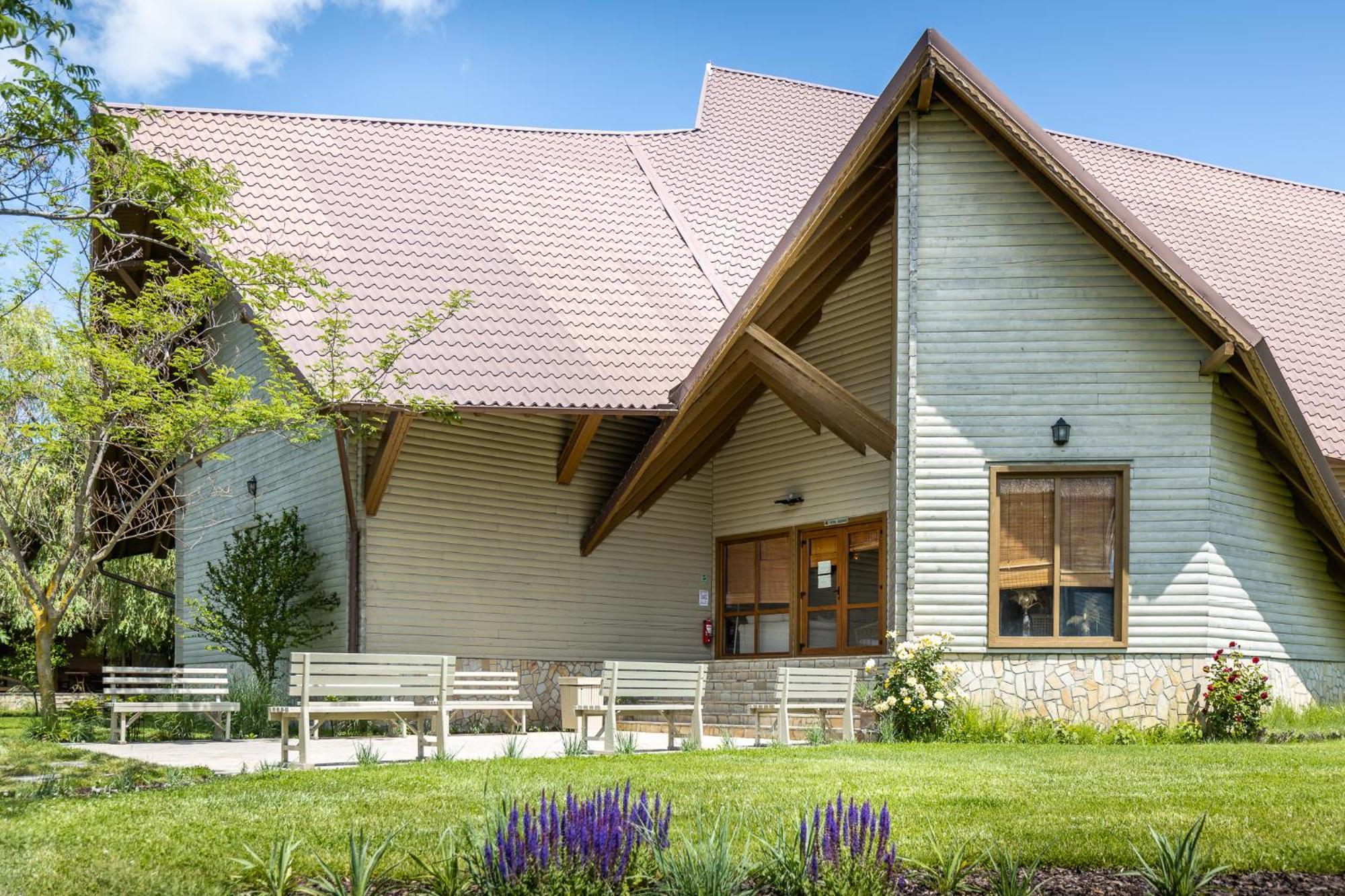 Green Village Resort Sfântu Gheorghe Exterior foto